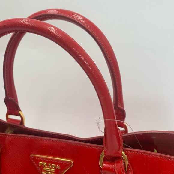 Prada Saffiano Vernice Rosso Red Leather Tote Bag Auth Preloved Patent Purse - Picture 5 of 15
